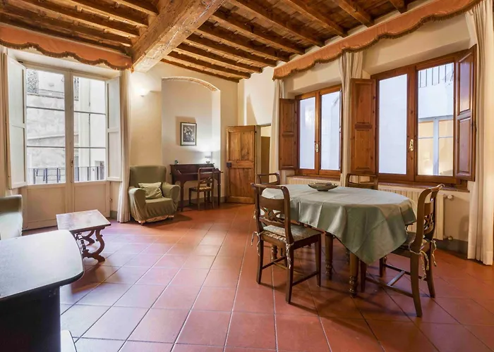 Apartment Borgo Allegri Palace By Mmega