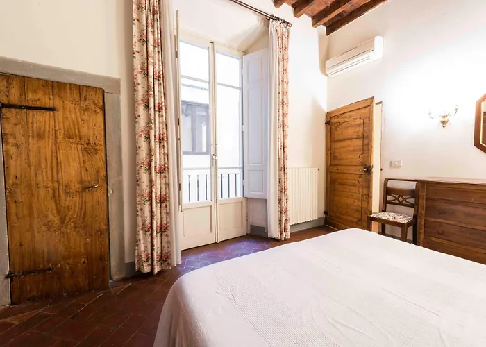 Borgo Allegri Palace By Mmega Apartment Florence