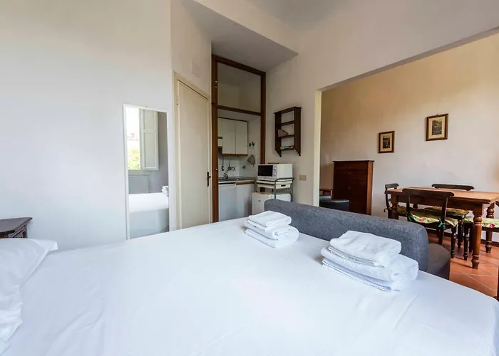 Borgo Allegri Palace By Mmega Apartment Florence